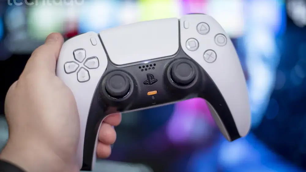 PS5 Slim cai 21% no Esquenta Prime Day