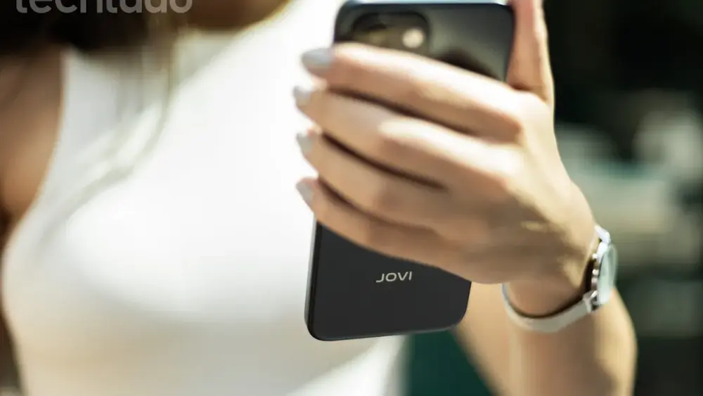 Testamos e reprovamos: 2 celulares que não valem a pena
